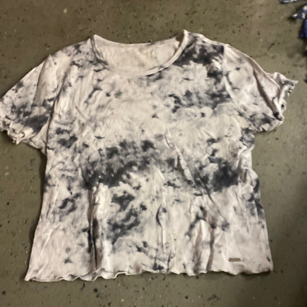 hollister baby tee size large